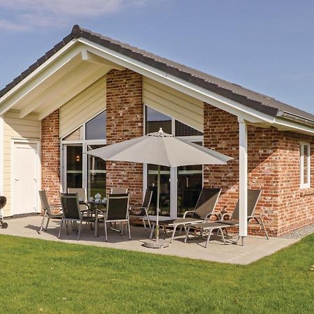 Awesome Home In Dagebuell With Kitchen Exterior photo